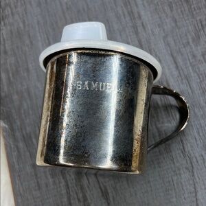 Vintage Oneida Silver plated Baby Samuel Cup with Handle